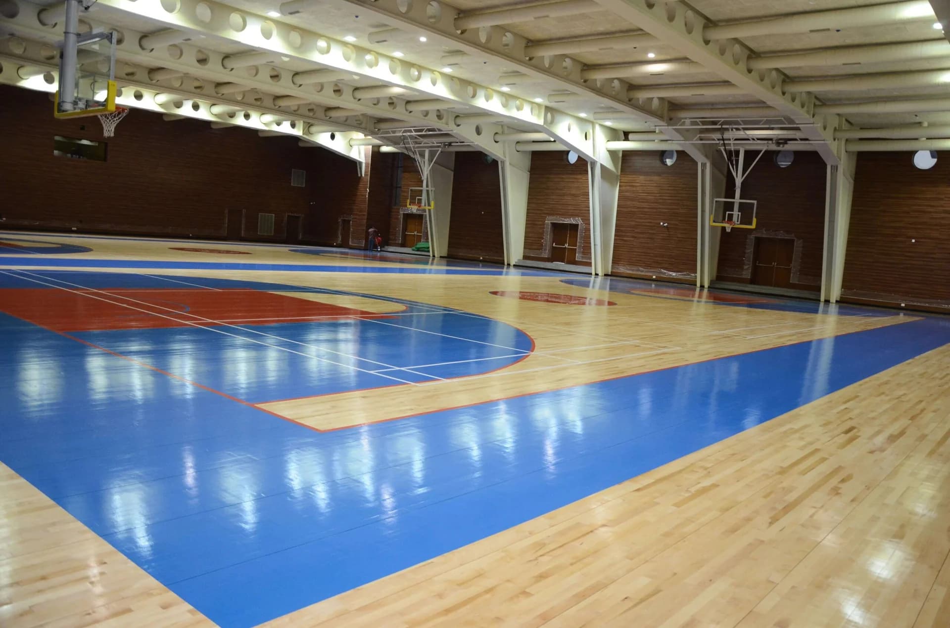 Connor Alliance maple floor in a multi-court indoor hall